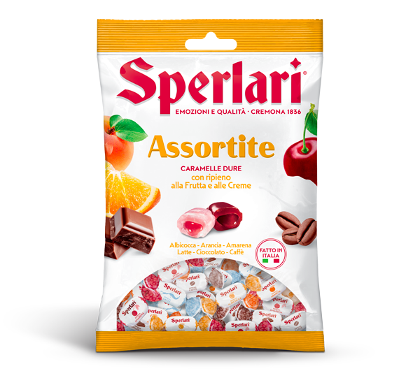 Ingredienti: zucchero, sciroppo di glucosio, sciroppo di glucosio-fruttosio, succhi di frutta da concentrati (albicocca 7,2%, arancia 7%, amarena 5,7%), purea di mela 6,1%, acidificante (acido citrico), aromi, succo concentrato di carota nera.